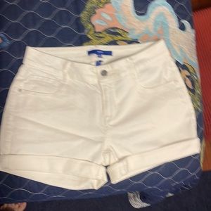 Apt. 9 NWOT White Jean Shorts